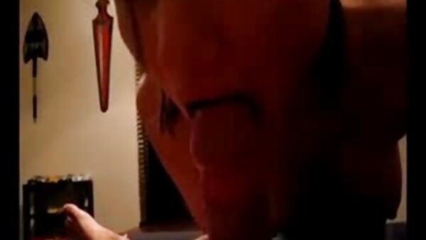Brunette ក្តៅសាច់ Rebeca ជិះប៉ា horny ក្នុងរចនាប័ទ្ម cowgirl បញ្ច្រាស